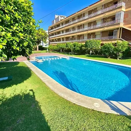 Modern 3 Bed 2 Bath Apartamento *