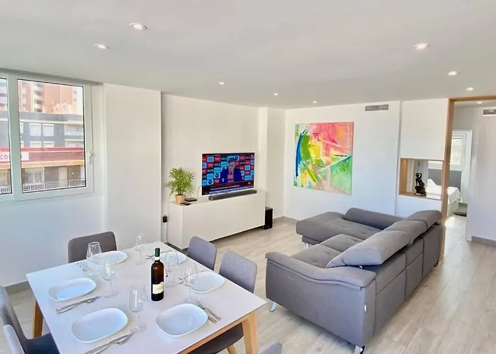 Modern 3 Bed 2 Bath * אל קאמפיו