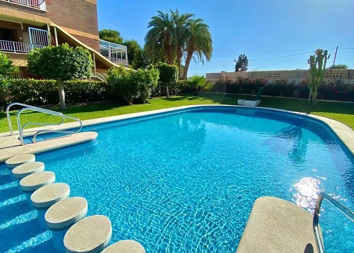 Modern 3 Bed 2 Bath דירה אל קאמפיו